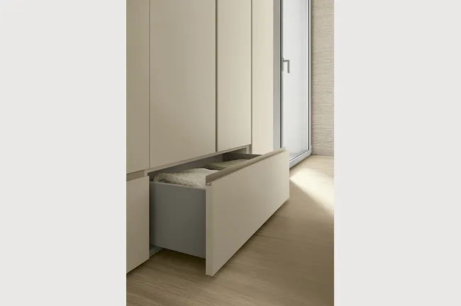 Gola hinged wardrobe