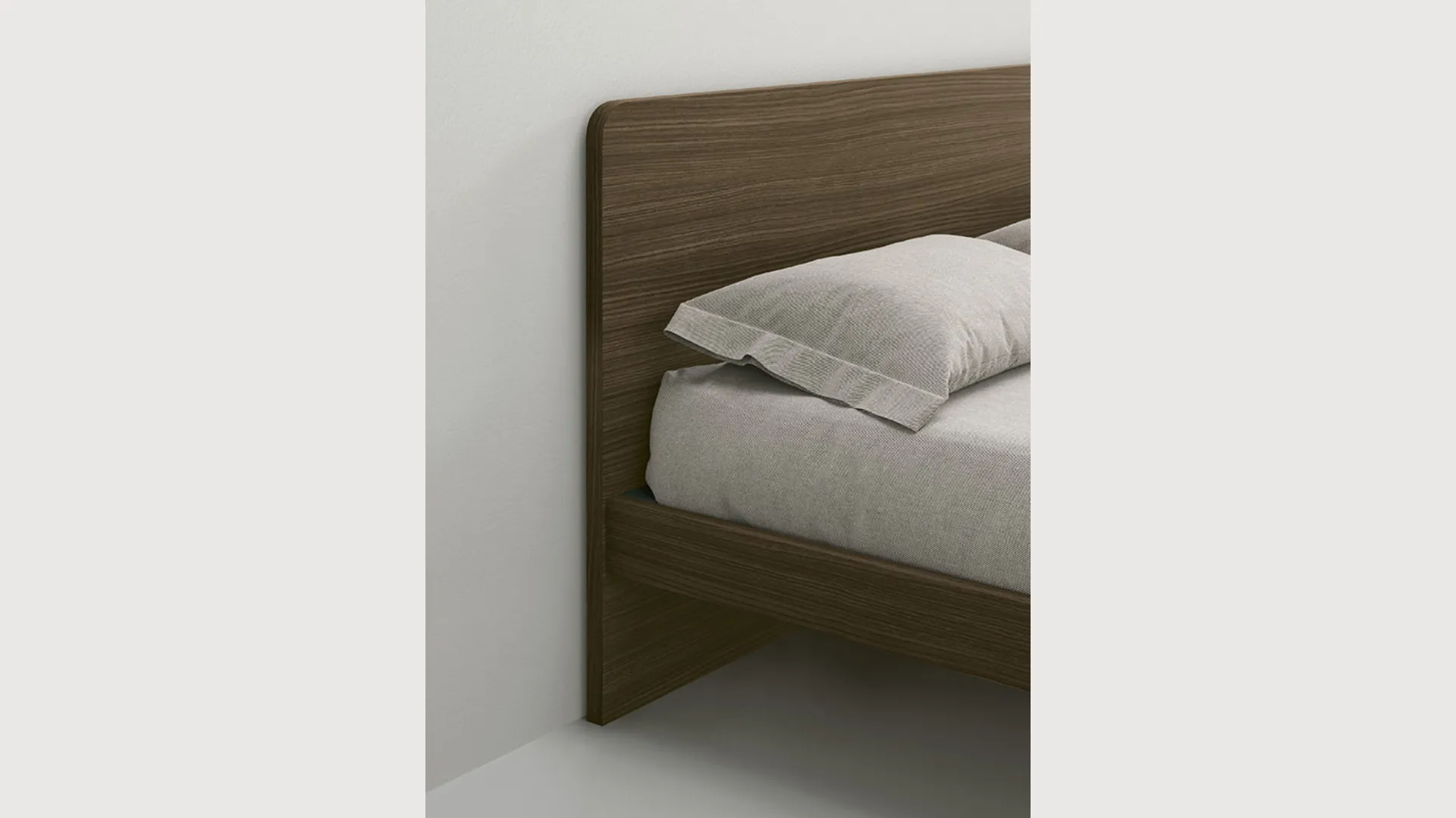 The text in Italian translates to:

